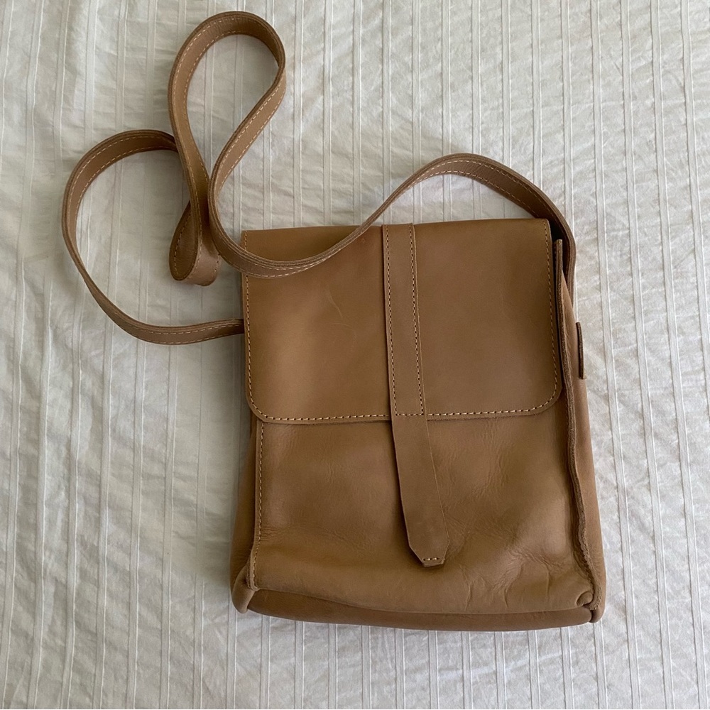 Raven + Lily Crossbody Leather Purse